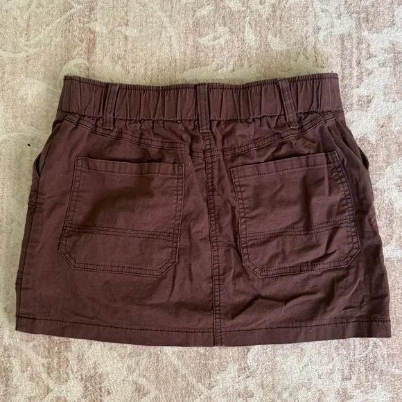 Cargo Mini Skirt - Picture 2 of 3